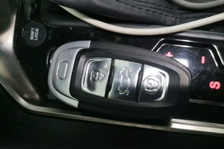 Used Hongqi H7 2018 2.0T Elite Edition