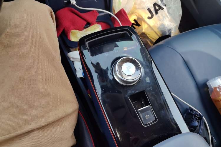 Used Geometry E Firefly 2023 320KM Cute & Handsome Tiger 5 Seats
