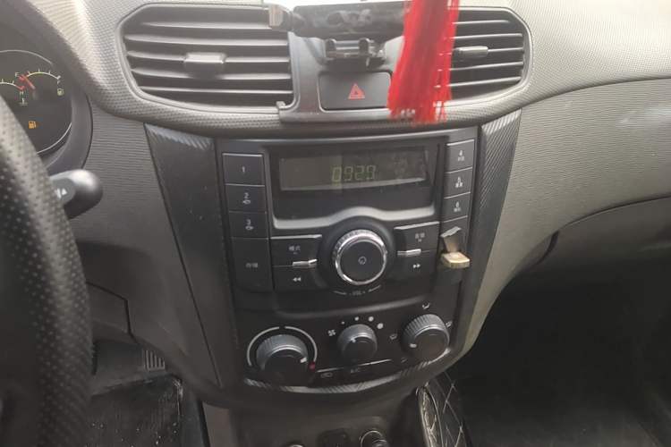 Used Wuling Hongguang 2021 1.5L S Base Version LAR Audio And AC Panel