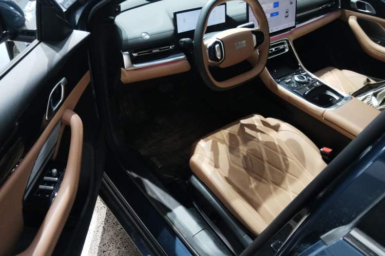 Used Geely Galaxy A7 2025 Model EM-i 150km Starship Edition
