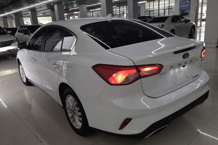 Used Ford Focus 2021 Sedan EcoBoost 180 Automatic Trendy Model