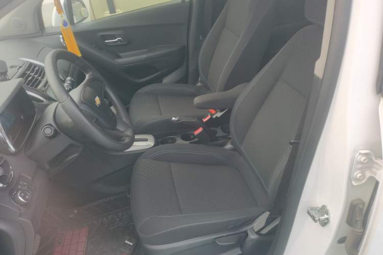 Used Chevrolet Trax 2016 1.4T Automatic Two-Wheel Drive Comfort Version with Sunroof