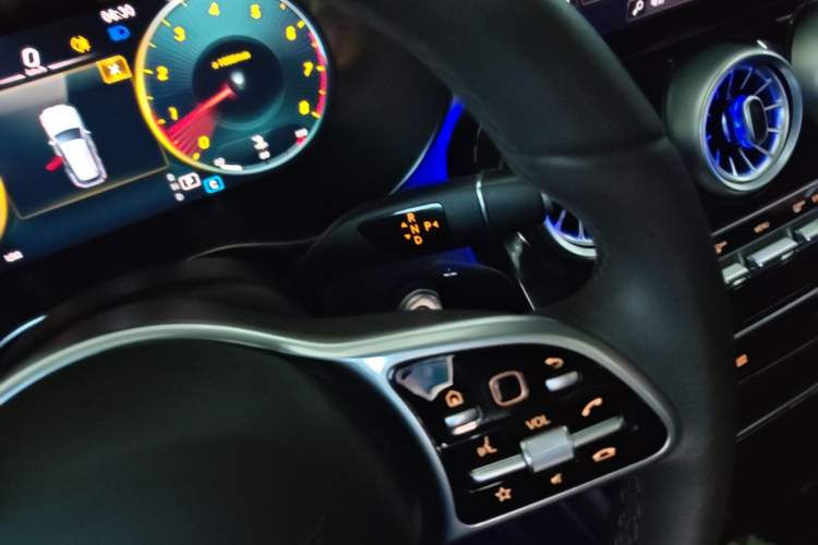 Used Mercedes-Benz GLC 2021 GLC 260 L 4MATIC Dynamic Edition Gear Lever