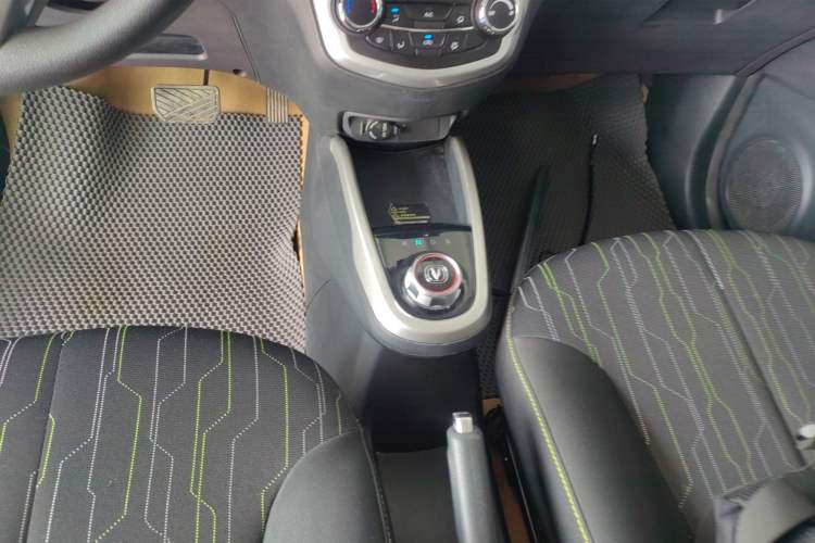 Used CHANGAN Benni E-Star 2021 National Edition Xin Yue Version Lithium Iron Phosphate (31.18 kWh) Gear Lever