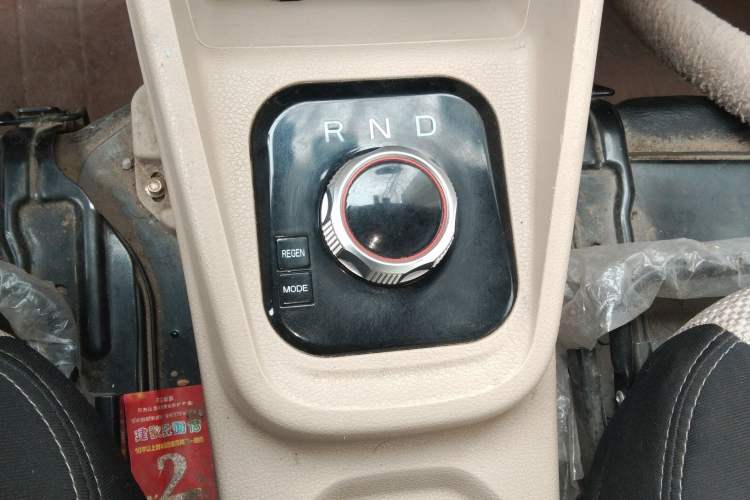 Used CHANGAN KUAYUE Xing V7 EV 2024 251 km Luxury Dual-Door Version 6 Seats Gear Lever