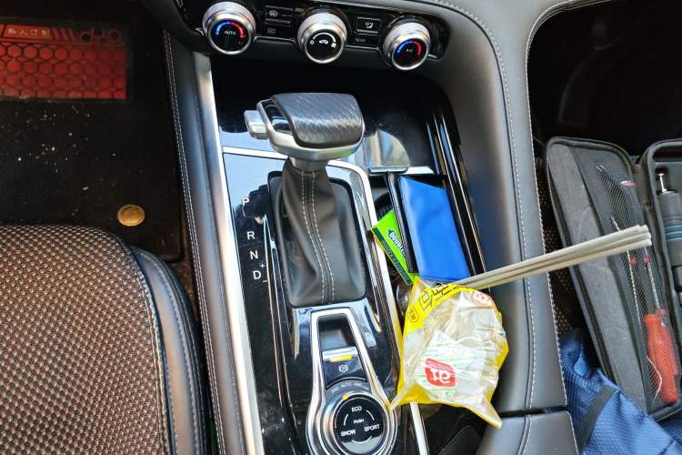 Used Changan CS95 2021 2.0T Four-Wheel Drive Luxury Version
