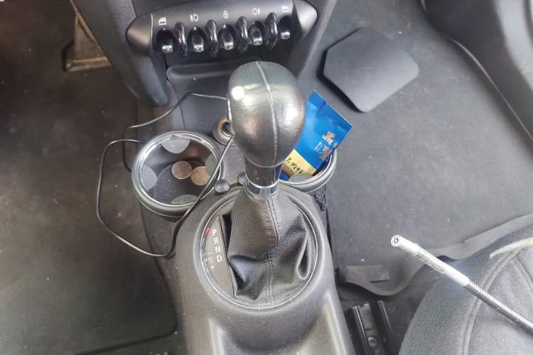 Used MINI 2011 1.6L ONE
