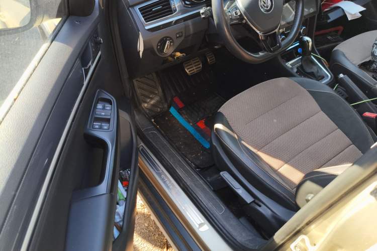 Used Volkswagen C-TREK 2018 1.5L Automatic Comfort Model
