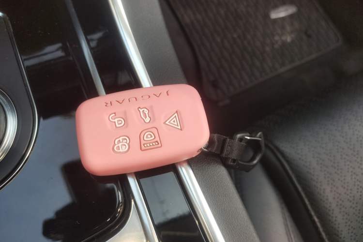 Used Jaguar XF 2018 XF Sportbrake 2.0T 250 PS All-Wheel Drive Luxury Edition