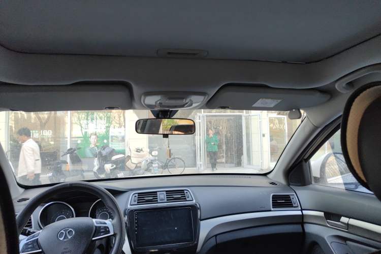 Used BAIC Senova X65 2015 2.0T automatic comfort version Headliner