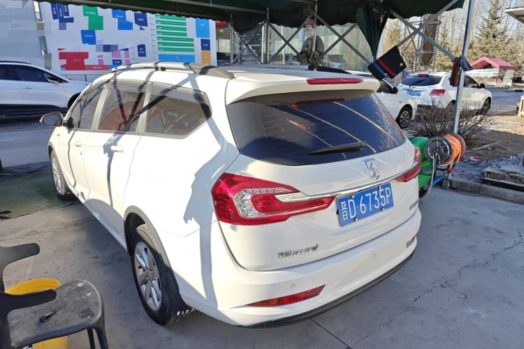 Used Baojun 310W 2017 1.5L Manual Fashion Model China V