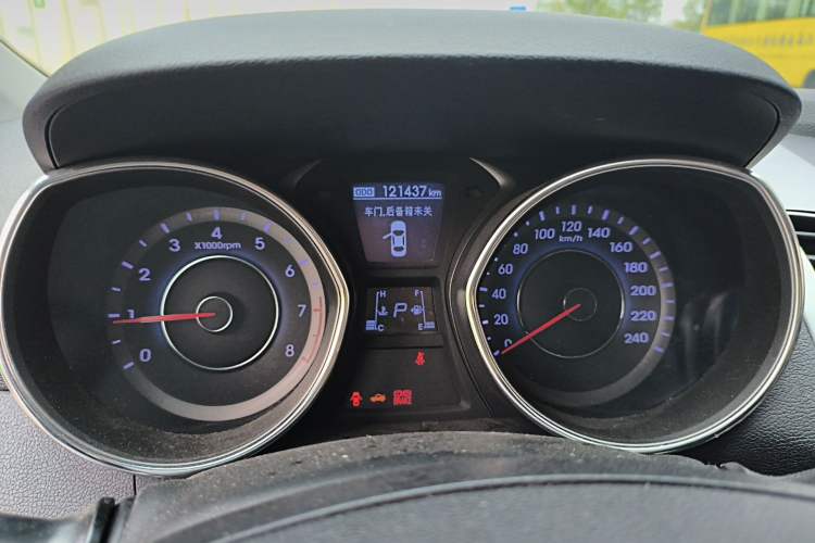 Used Hyundai Elantra (5th Generation / Langdong) 2015 1.6L Automatic Luxury Model Instrument Cluster