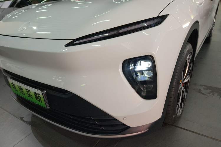 Used Nio ES8 2023 75 kWh Executive Edition Left Front Headlight