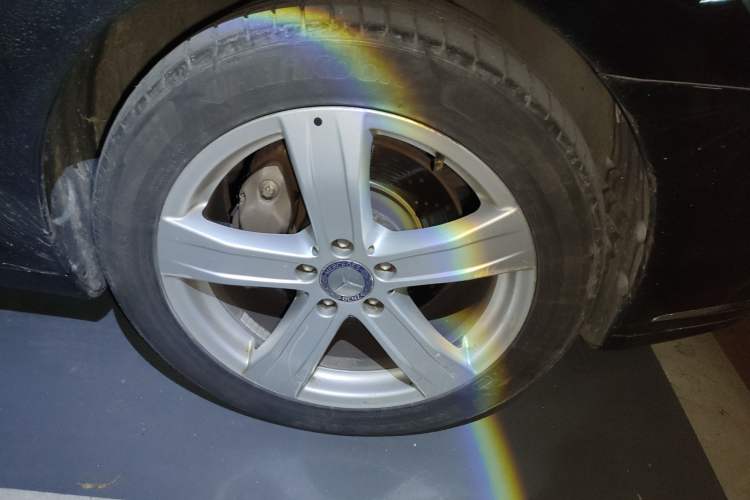 Used Mercedes-Benz S-Class 2012 S 300 L Prestige Grand Edition Right Front Wheel Hub