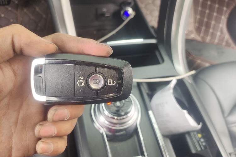 Used Ford Mondeo 2018 EcoBoost 180 Smart Control Fashion Model China V Standard