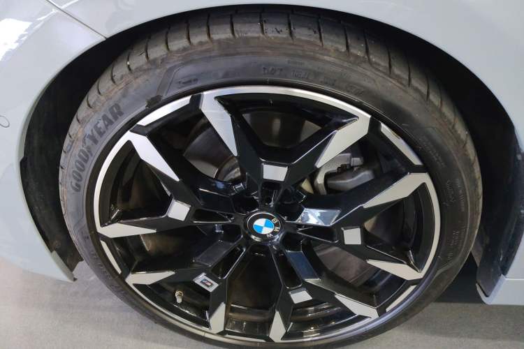 Used BMW 4 Series 2024 430i M Sport Night Edition Exterior 2