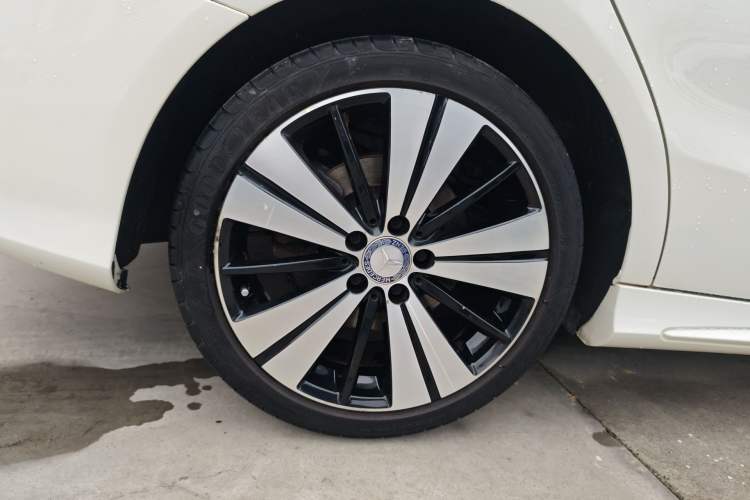 Used Mercedes-Benz CLA 2016 Facelifted CLA 200 Stylish Edition
