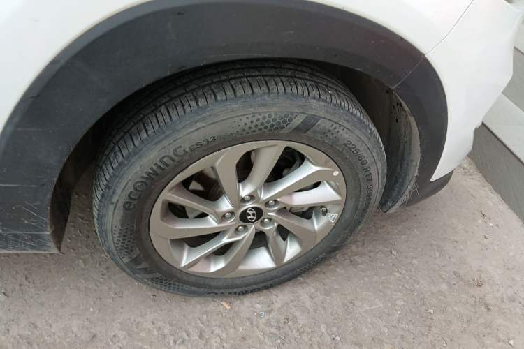 Used Hyundai Tucson 2018 1.6T Dual-Clutch Two-Wheel Drive 15th Anniversary Special Edition
