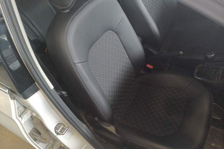 Used Skoda Rapid 2019 1.5L Manual Comfort Edition China VI Standard Right Front Seat