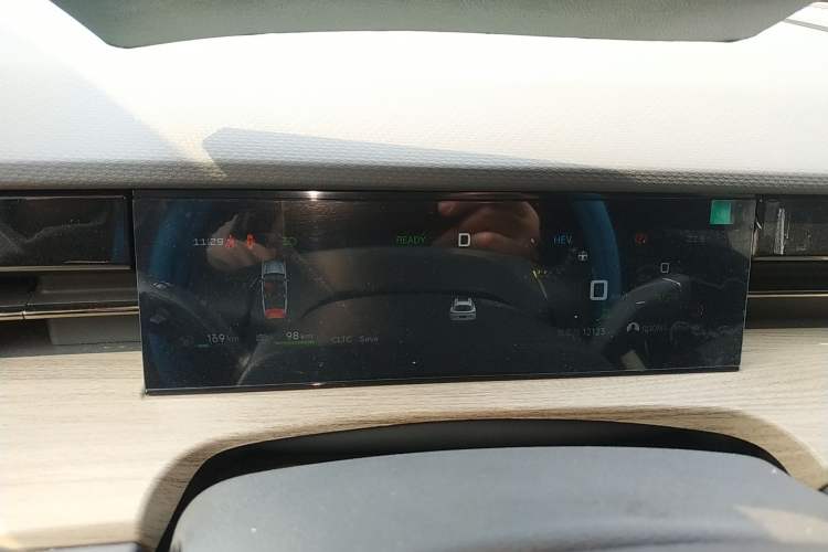 Used JETOUR Shanhai L6 2024 1.5TD DHT MAX
