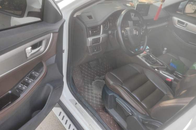 Used FORTHING Joyear X5 2017 Jingxiang Series 1.5T CVT Luxury Model
