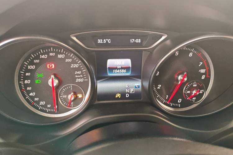 Used Mercedes-Benz GLA 2018 GLA 200 Fashion Model Instrument Cluster