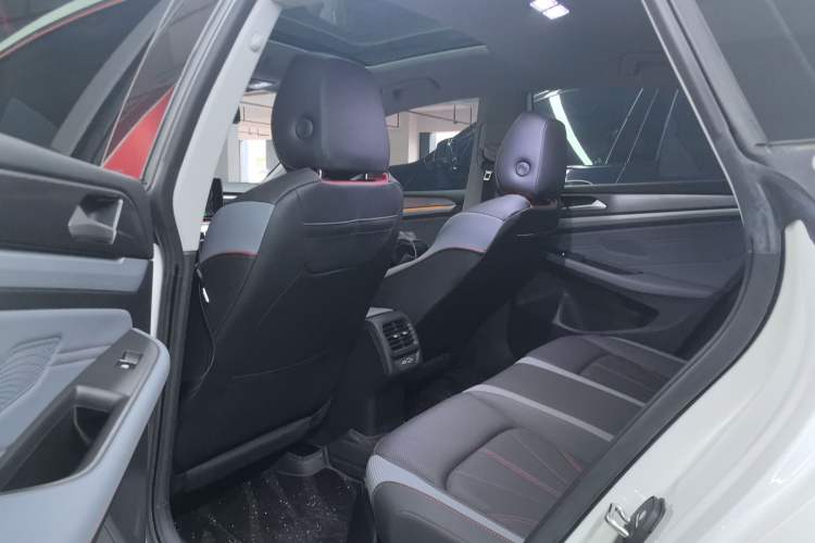 Used Volkswagen Lamando 2023 Lavida L 280TSI DSG Cool & Spicy Edition Left Rear Seat