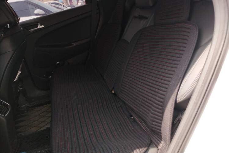 Used Hyundai Tucson 2015 1.6T Dual-Clutch Two-Wheel-Drive Smart Model
