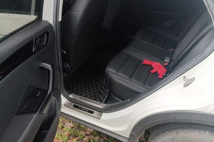 Used Volkswagen T-ROC 2021 Revised Version 280TSI DSG Two-Wheel Drive Comfort & Smart Connectivity Edition Left Rear Seat