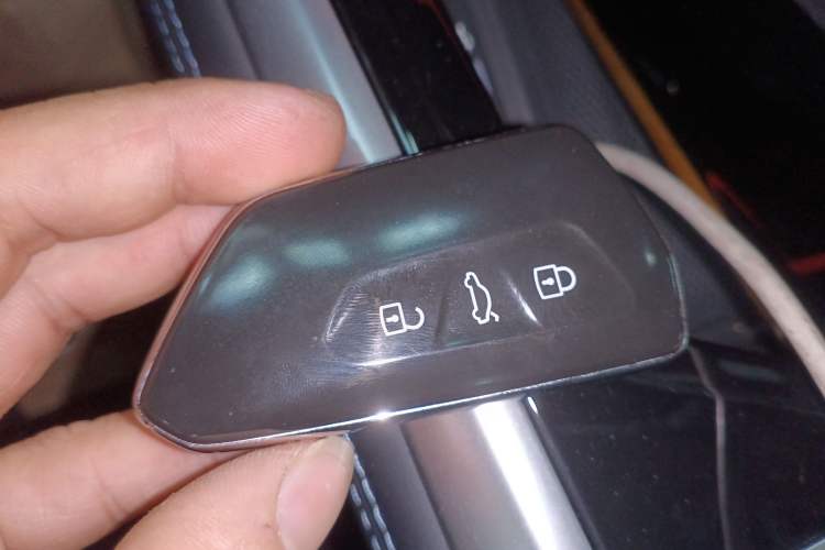 Used Volkswagen Passat 2025 Pro 380TSI Starry Dragon Luxury Edition
