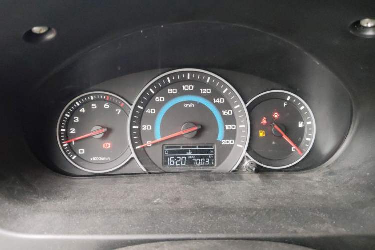 Used Wuling Rongguang V 2019 1.5L Standard Version China VI LAR
