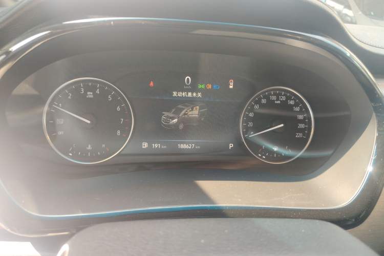 Used Buick GL8 2020 Land Cruiser Executive Class 652T Comfort Model
