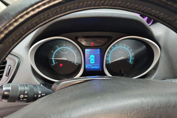 Used GAC Trumpchi GS5 2012 2.0L Automatic Two-Wheel Drive Elite Edition Instrument Cluster