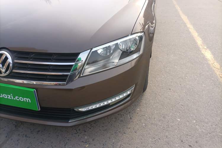 Used Volkswagen Gran Lavida 2013 1.6L Automatic Fashion Model Left Front Headlight