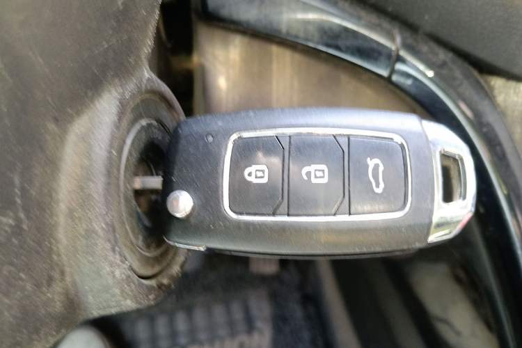 Used GAC Trumpchi GS4 2015 200T Manual Luxury Edition