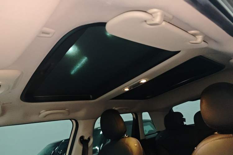 Used MINI MINI 2022 2.0T COOPER S Artist Five-Door Edition