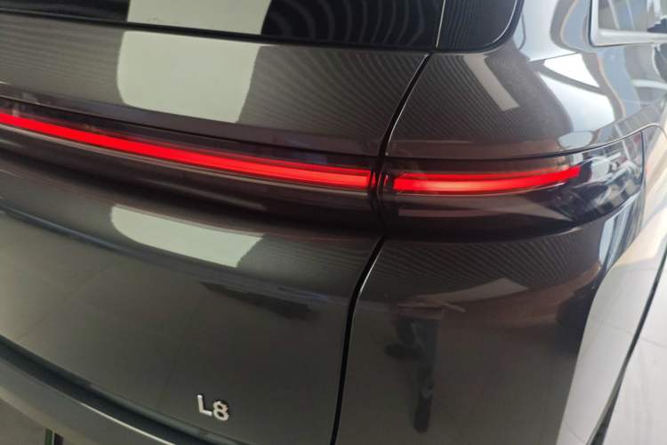 Used Li Auto L8 2023 Max model
