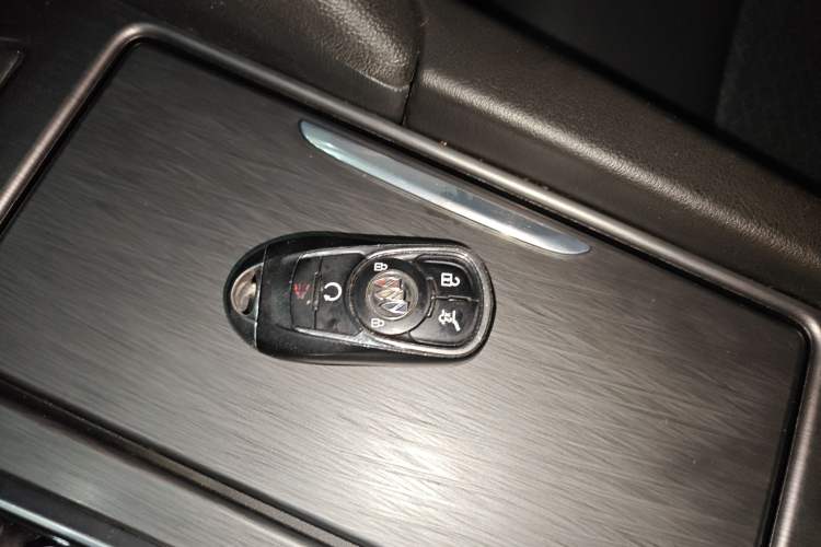 Used Buick Enclave 2020 28T Two-Wheel Drive Prestige Version