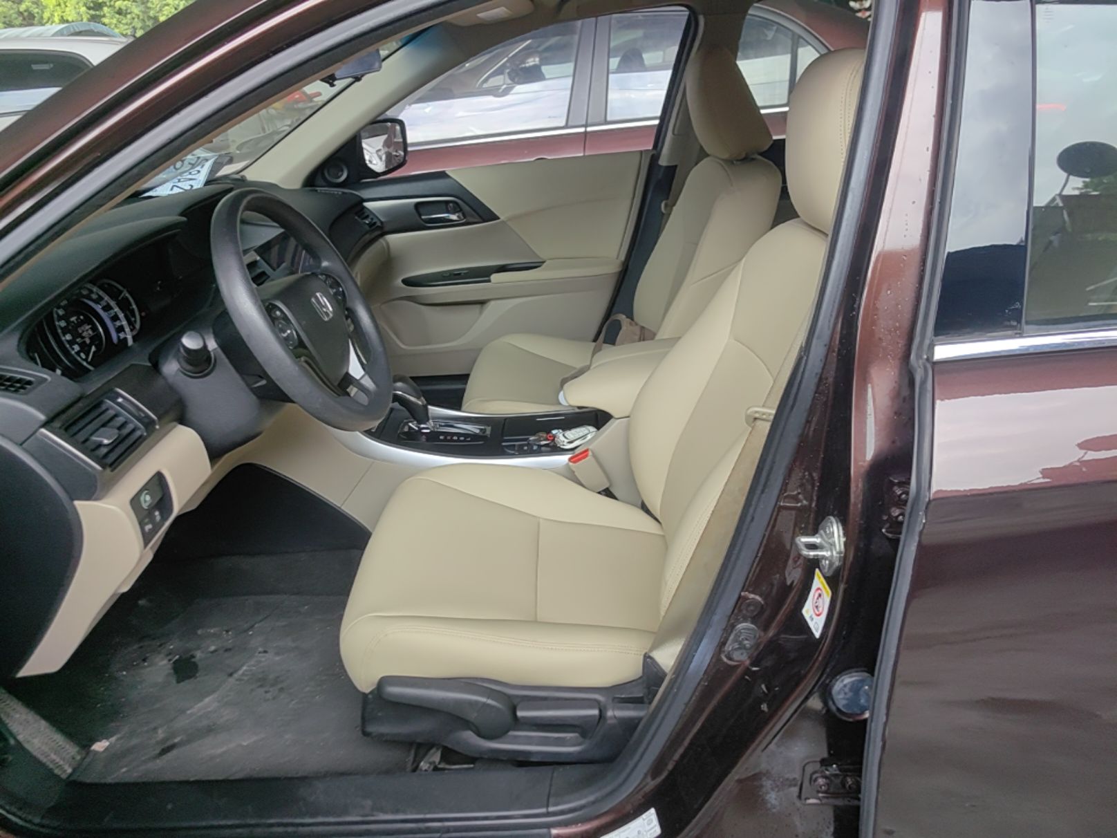 Interior delantero