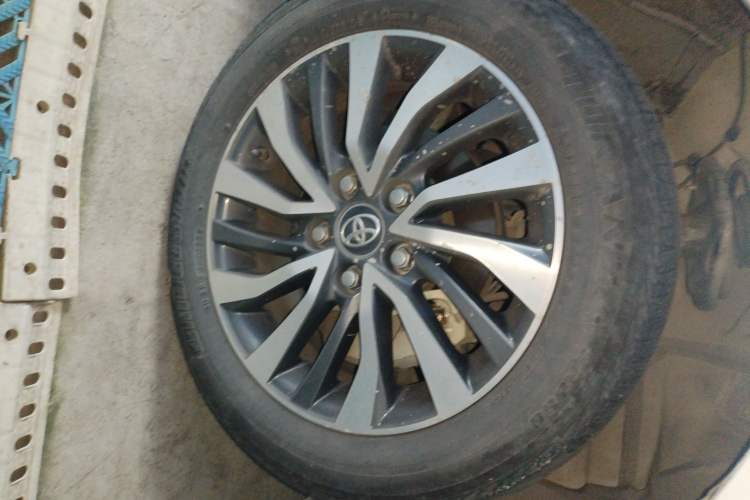 Used Toyota Corolla Hybrid E+ 2019 1.8L E-CVT Leading Edition
