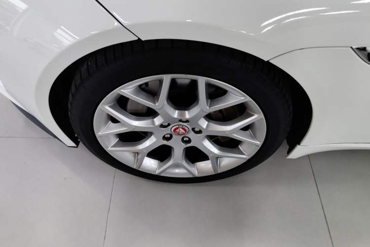 Used Jaguar F-TYPE 2016 3.0 SC Hardtop Version
