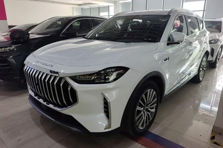 JETOUR X70 PLUS 2023 1.5T DCT Brave PLUS 7-Seater с пробегом