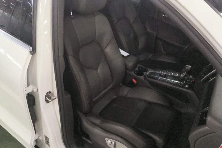 Used Porsche Macan 2017 Macan 2.0T
