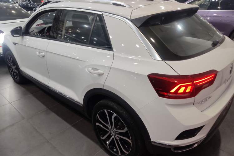 Used Volkswagen T-ROC 2020 280TSI DSG Two-Wheel Drive Comfort Version Rear Left 45 Deg