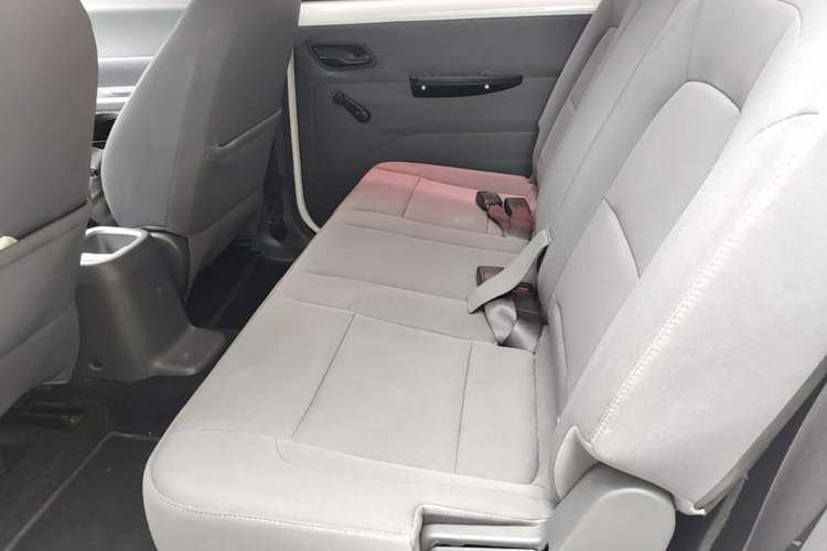 Used Wuling Hongguang New Energy 2025 Extended-Range Hybrid 50 km Standard Version