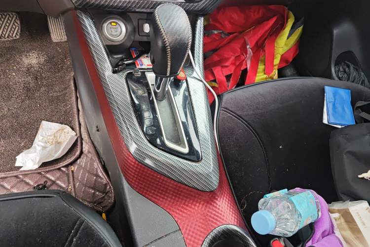 Used Nissan Lannia 2019 1.6L CVT Smart Connect Smart Cool Version China V Standard Gear Lever