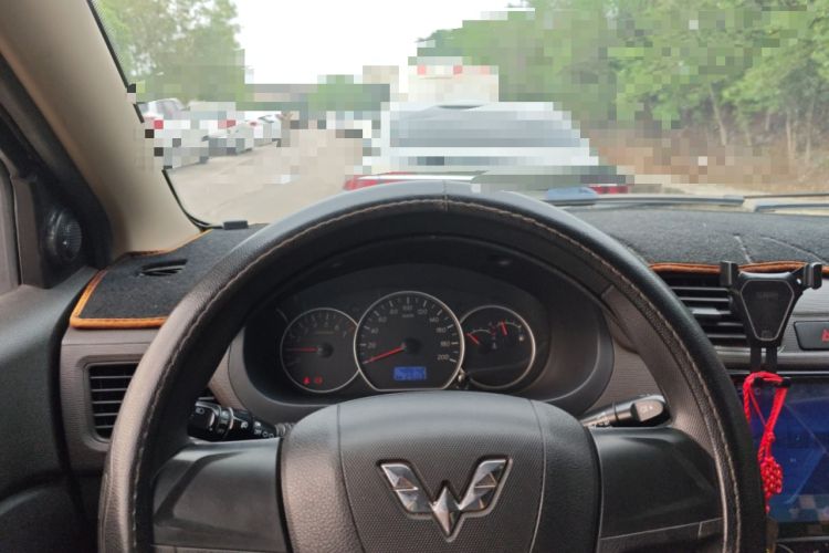 Used Wuling Hongguang 2016 1.5L S Comfort Version Instrument Cluster