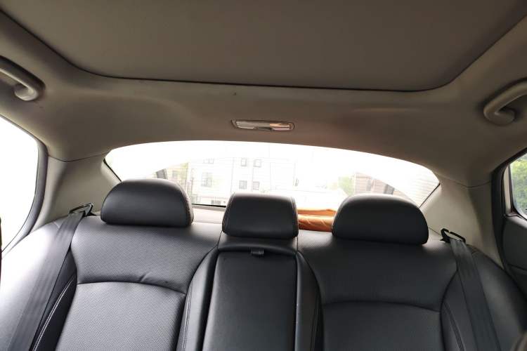 Used Kia K5 2014 2.0L Automatic LUXURY Headliner