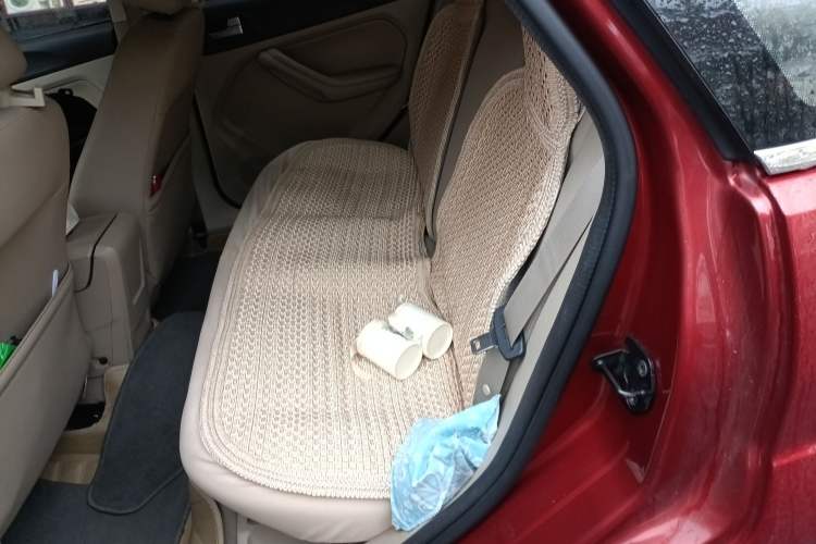 Used Ford Focus 2013 Hatchback Classic 1.8L Automatic Fashion Edition