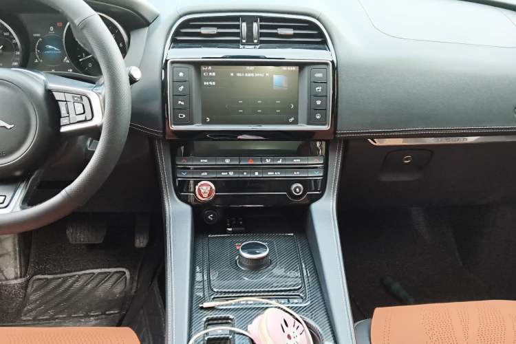 Used Jaguar F-PACE 2016 3.0 SC Four-Wheel Drive R-Sport Sport Edition